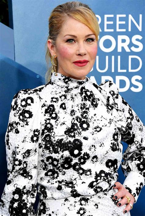 Christina Applegate Wants a Cure for MS in 2022