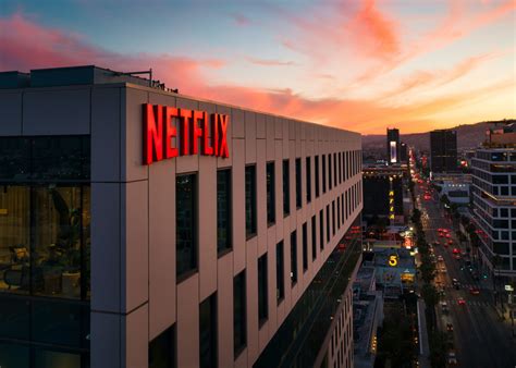 Netflix muda métricas e libera lista de filmes e séries mais assistidos