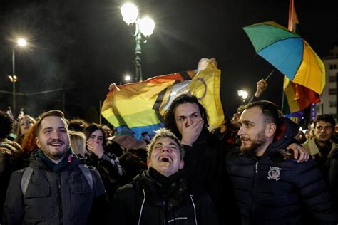 Hist Rico Grecia Aprueba El Matrimonio Gay Primer Pa S Ortodoxo En Legalizarlo Aristegui