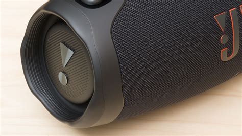 JBL Boombox 3 Review - RTINGS.com