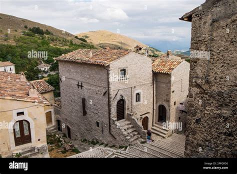 Italy, Santo Stefano di Sessanio Stock Photo - Alamy