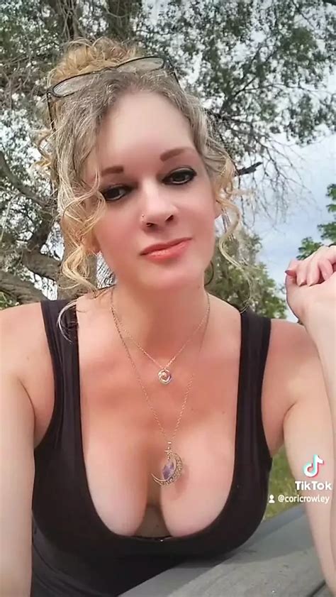 Free Live Cams Porn Videos Xhamster