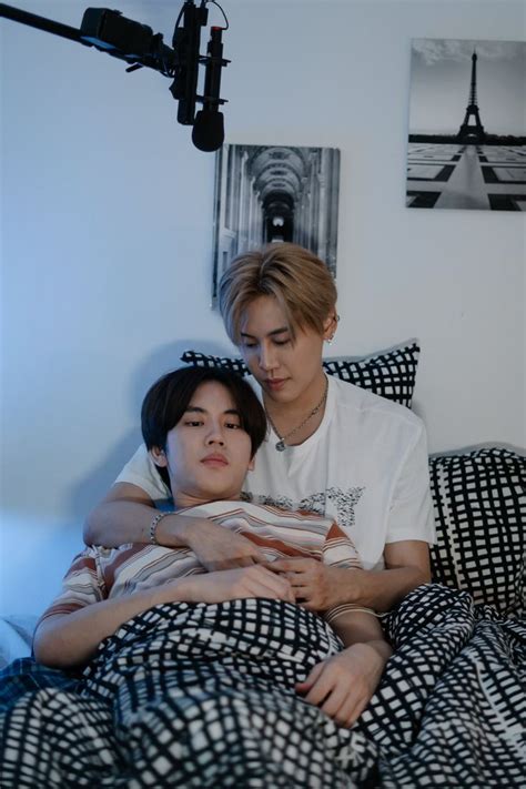 Pin By Eeka Lindgren Lassila On Win Team Cute Gay Couples Cute Gay Thai Drama