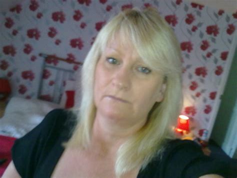 Dustybin52 53 From Glasgow Is A Local Granny Looking For Casual Sex Dirty Granny