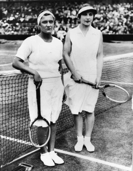 Hot Sexy Helen Wills Bikini Pics