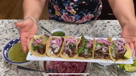 Como Preparar Tacos De Cachete De Res Y Con Un Consome Bichi BIEN