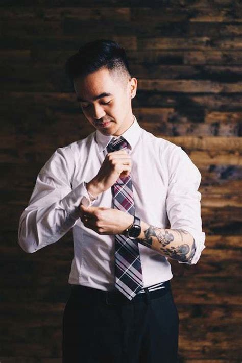 5 Inspirasi Gaya Berpakaian Untuk Wawancara Kerja Ala Pria Masa Kini