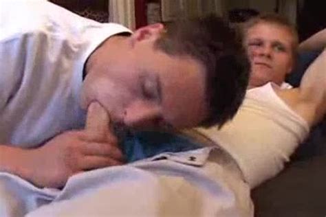 Free Gay Skater Porno At IceGay TV