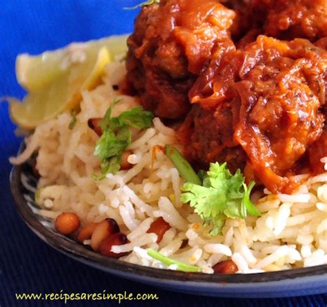 Dawood Basha Lebanese Meatballs In Tomato Sauce