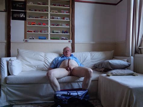 Joanne Showing Off Her Clitty Nude Pics XHamster