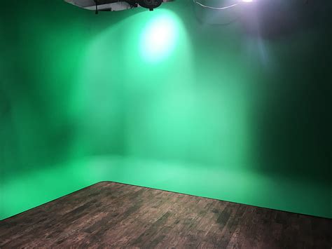 Free Standing Chroma Green Screen Cycloramas No Installtion Required