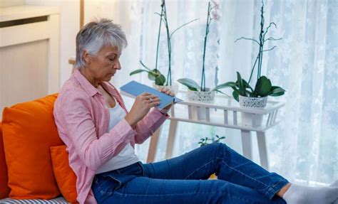 Effective Menopause Hot Flashes Treatment Approaches