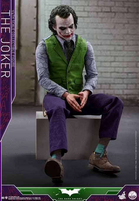 Hot Toys Dark Knight Trilogy 1 4 Scale Figures Batman And Joker The Toyark News