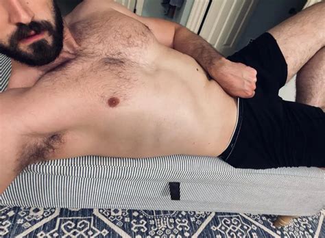 Relaxed Nudes Chesthairporn Nude Pics Org