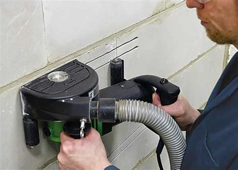 Штробление стен штроборезом в МО