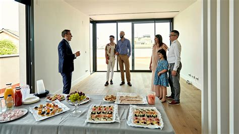 The Evolution of Open Houses - REALTOR.ca Blog
