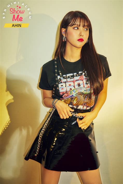 Momoland Show Me I M So Hot Concept Photos HD HR K Pop Database Dbkpop