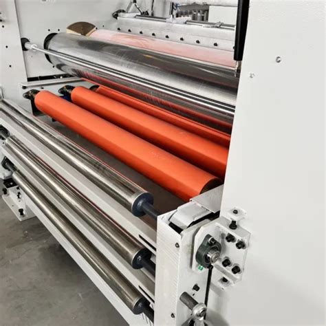 Pur Hot Melt Glue Flat Laminate For Wall Partition And Wooden Panel Lamination Machine