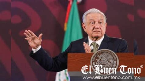 Es guerra sucia AMLO reprocha cobertura mediática por caída de una