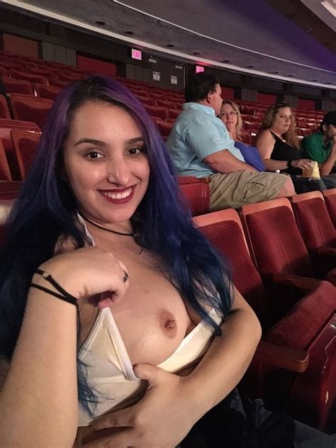 Who Is This Purple Haired Girl Shows Her Tits In Public 1 Reply 1597350 NameThatPorn