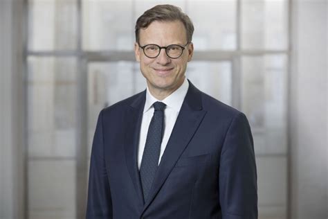 Swiss Life Patrick Frost Wechselt Vom Ceo Posten In Den Verwaltungsrat