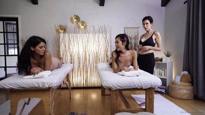 Vina Skyy Harley Haze And Shay Sights In Lesbian Threesome Action