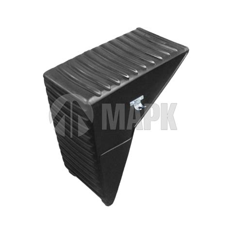 6540-3703158-70 Крышка гнезда АКБ а/м КАМАЗ 6540 с замком (для ...