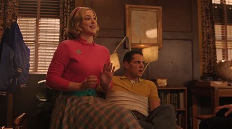 Quên Sex Education đi vì đã có bản thay thế đây rồi Dàn cast trẻ đẹp ăn đứt về độ nóng bỏng