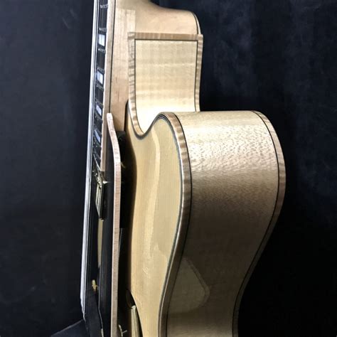 Eastman Jazz Elite 17 6 Blonde Archtop Guitar L2100526 W Case Guitars N Jazz