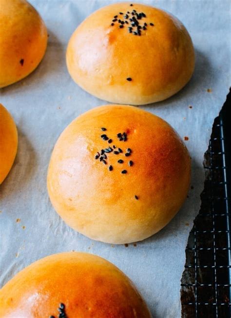 Vegan Char Siu Bao (Baked Buns) - The Woks of Life