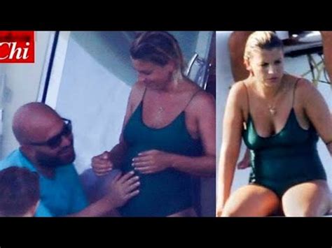 Emma Marrone Siparietto In Barca Con Giuliano Sangiorgi Voglia Di