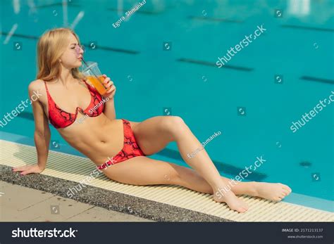881 Naked Blonde Pool Images Stock Photos Vectors Shutterstock
