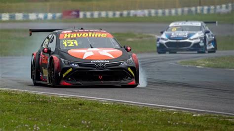 Felipe Baptista Faz A Pole Position Na Primeira Etapa Da Stock Car Em