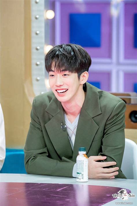 ปกพนโดย Sunnydeyyb ใน Babe แฟชนผชาย