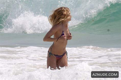 Sienna Miller Sexy Colorful Bikini At The Beach In Cancun Aznude