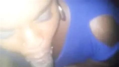 Une Amie En Backshot Sous La Pluie A La Plage Free Porn XHamster