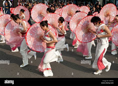 Taiwan Kaohsiung Lantern Festival Parade Stock Photo Alamy