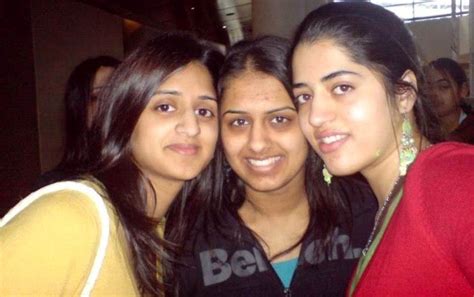 Paki Hot Karachi Girls