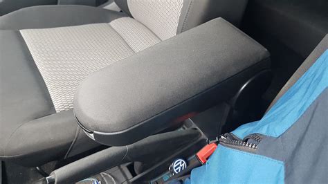 Установил оригинальный подлокотник — Volkswagen Polo Sedan, 1,6 л, 2014 ...