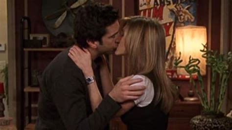 David Schwimmer and Jennifer Aniston cuddle in unseen Friends reunion ...