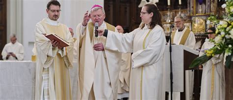 Soleure pour la première fois une cérémoniaire à la messe chrismale