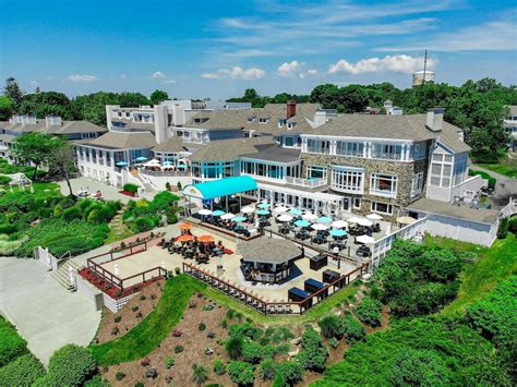 Discover Tranquility At Water's Edge Resort CT