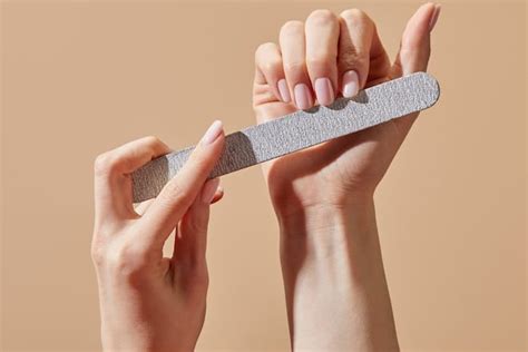 Nagelpflege So Gelingt Der Minimalistische Naked Nails Trend Schweizer Illustrierte