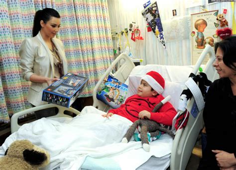 Kim Kardashian Beautiful Babe High Resolution Celebrity Posing Hot Famous And Uncensored