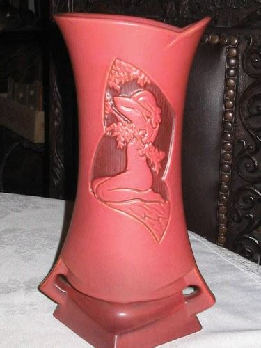 ANTIQUE ROSEVILLE NUDE LADY BUST SILHOUETTE ART DECO FLOWER GARDEN