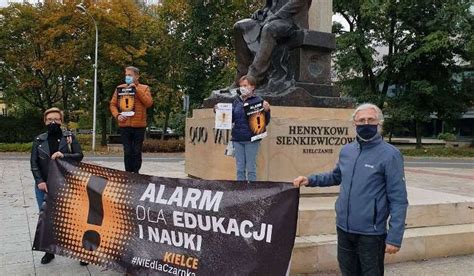 NIE dla Czarnka protest w Kielcach KOD Świętokrzyskie