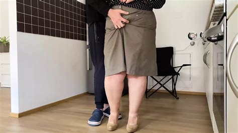 Le Gros Cul De Ma Belle M Re Mature Sort Et Elle Se Fait Enculer Et Lui Donner Une Bite Dans La