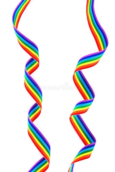 Dos Cintas Del Arcoiris Del Orgullo Gay Aisladas En Fondo Blanco Concepto Mínimo LGBT Imagen de