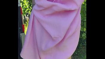 Totally Nude In Carpark XNXX