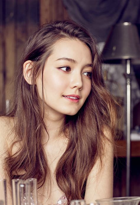 Hot Girl V N Xinh L I C N L Con Lai N A Th Ch U Sao N I